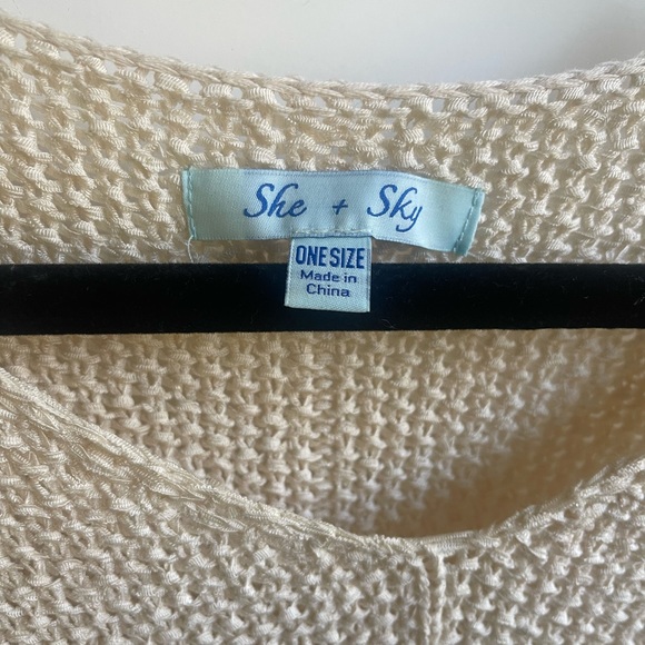 SHE + SKY Hi-Low Oversized Knit Sweater - Picture 3 of 4